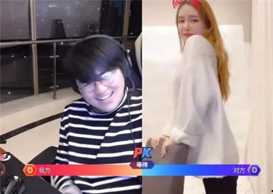 姿态爆料女朋友视频,女友视频中的动人姿态揭秘  第2张